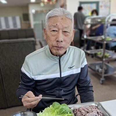 🥬어르신들께 정성껏 차려드린 점심, 제육쌈밥💚