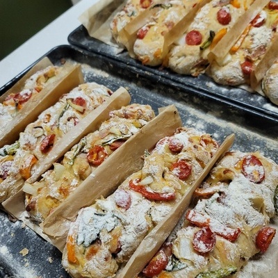 🍞 오후 간식 – 고소한 통밀 견과류빵